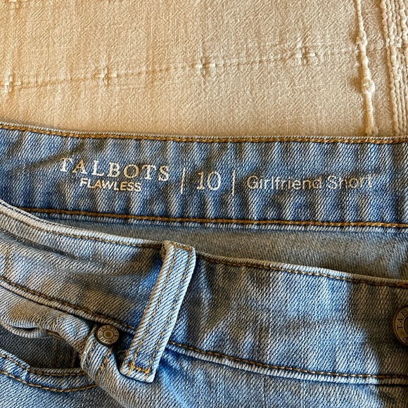 Talbots Blue Jean Shorts Relaxed 9” - Picture 3 of 3